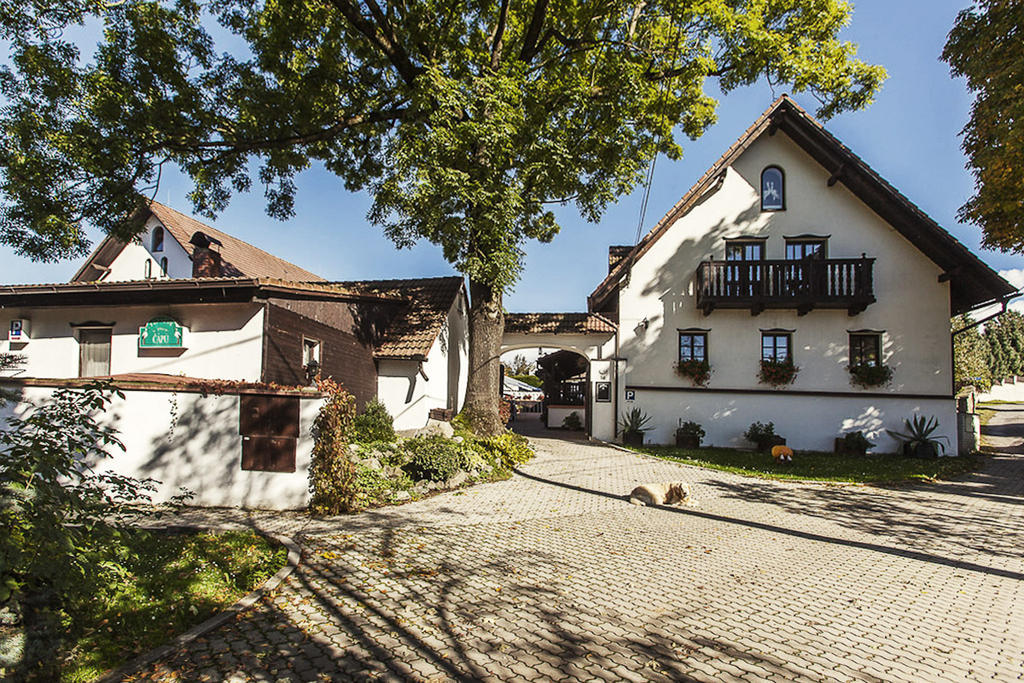 Pension U Dvou Capu Chocerady Buitenkant foto